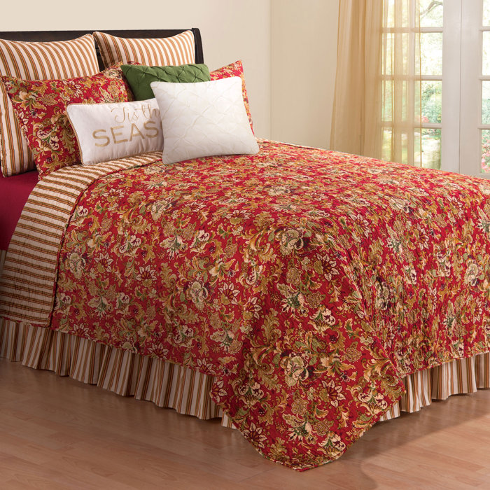August Grove Estefania Reversible Quilt Set Wayfair
